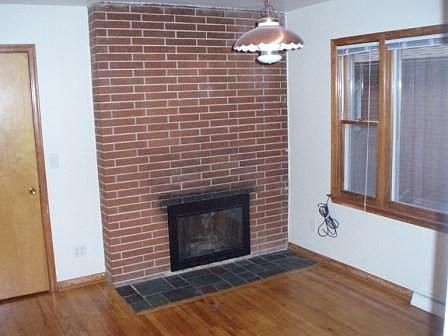 4th image of 1601 Peach St
