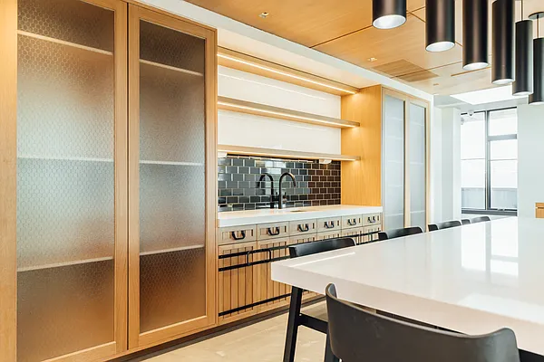 Rented by Nooklyn NYC LLC | media 92