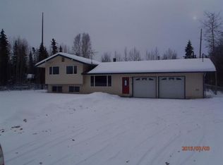 3253 Hurst Rd, North Pole, AK 99705