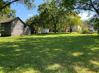 131 1st Ave N #B, Conover, NC 28613