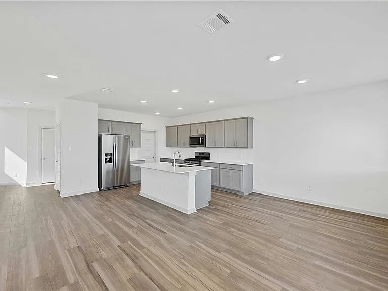 432 Wilshire Rd — Photo 8