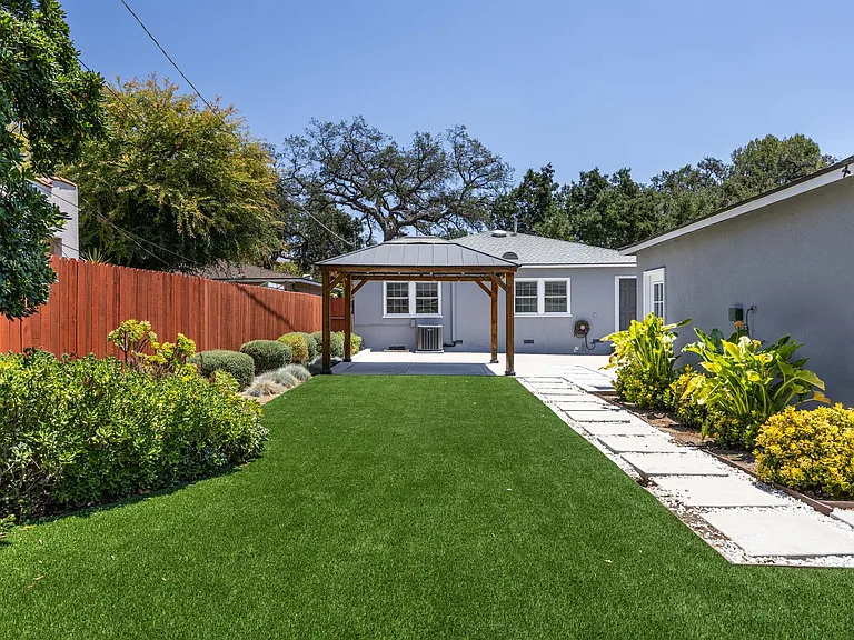 1041 Rose Ave — Photo 19