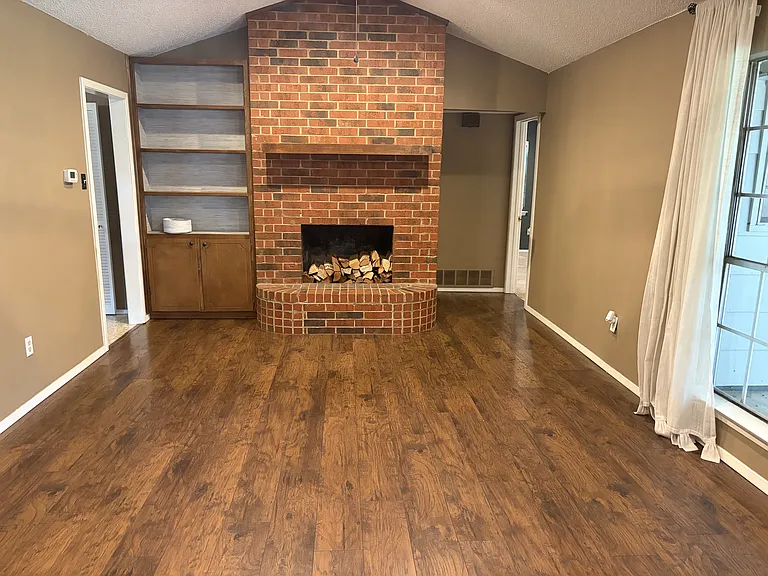 804 Spring Brook Dr — Photo 5