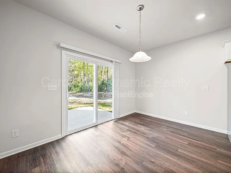 3200 Polk And White Rd #A — Photo 24