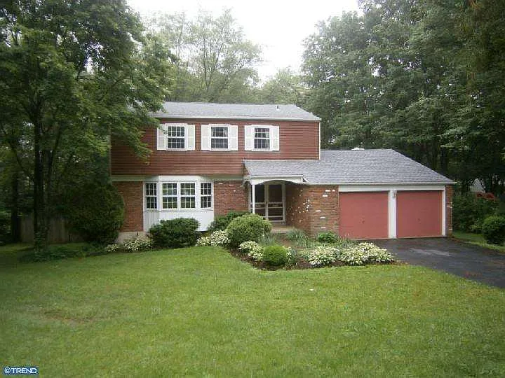 34 Farber Dr photo 1