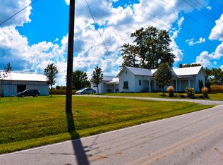 196 E Holtzmuller Rd, West Manchester, OH 45382