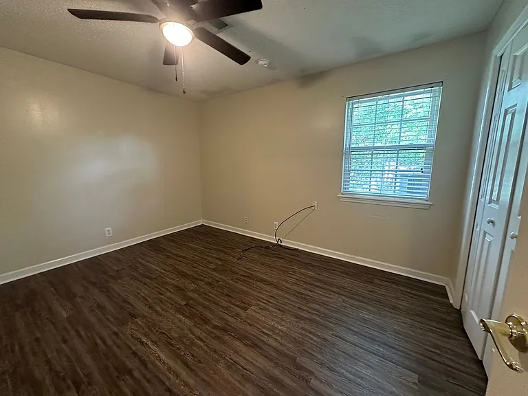 1304 N Nashville Ave — Photo 9
