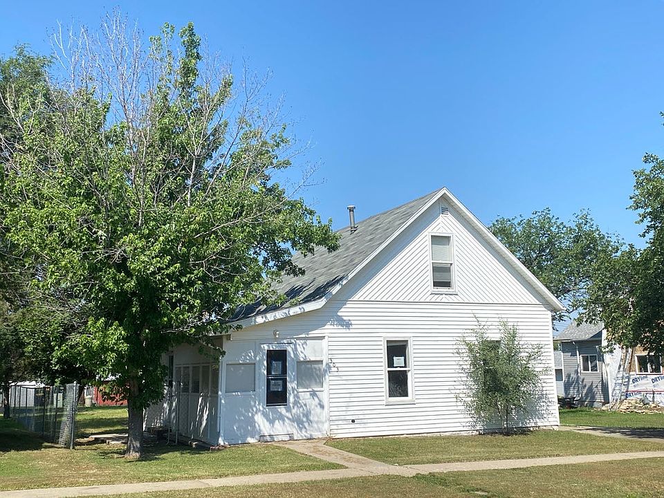 303 Main St S, Glen Ullin, ND 58631 Zillow
