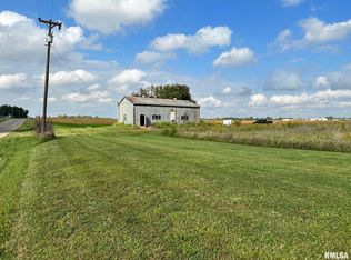 22211 N Taylor Rd, Canton, IL 61520