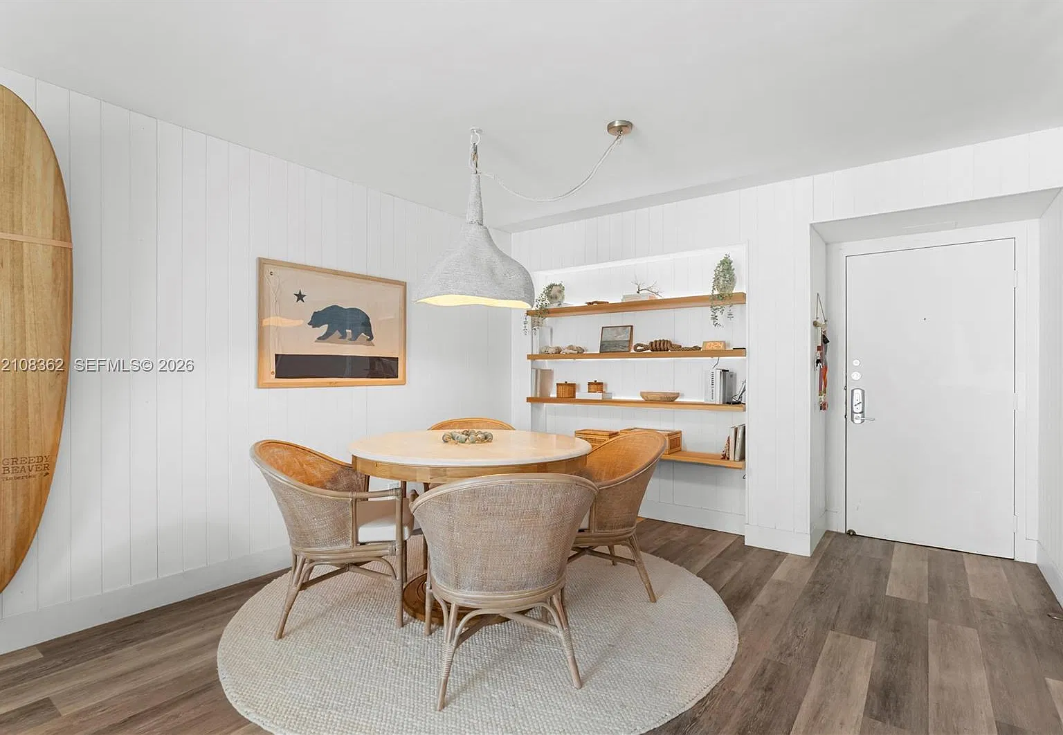 4301 Collins Ave — Photo 2