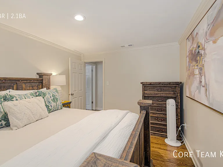 629 E Meyer Blvd #629 — Photo 2