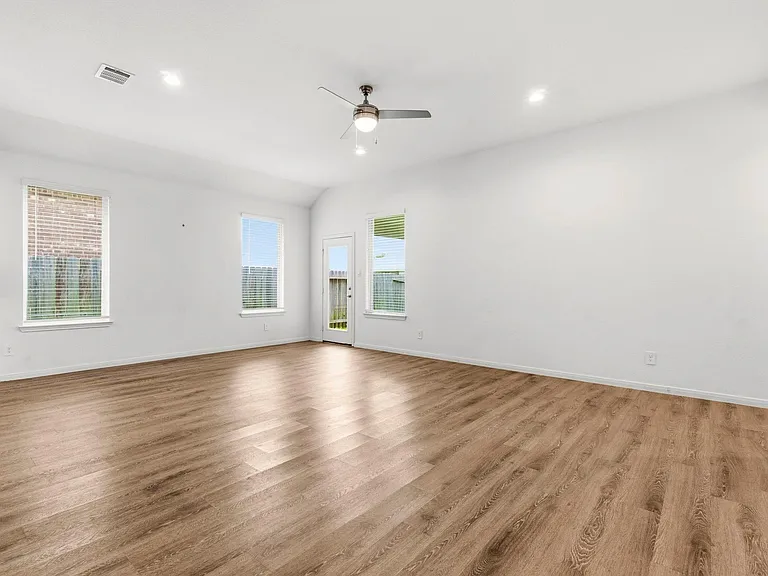 1376 Grays Gully — Photo 13