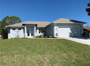 8385 Wren Rd, Fort Myers, FL 33967