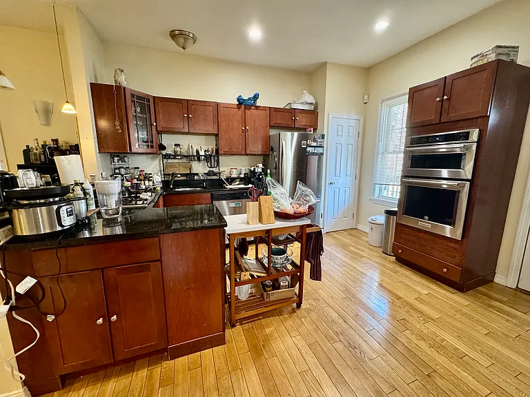 22 Elmore St #2 — Photo 4