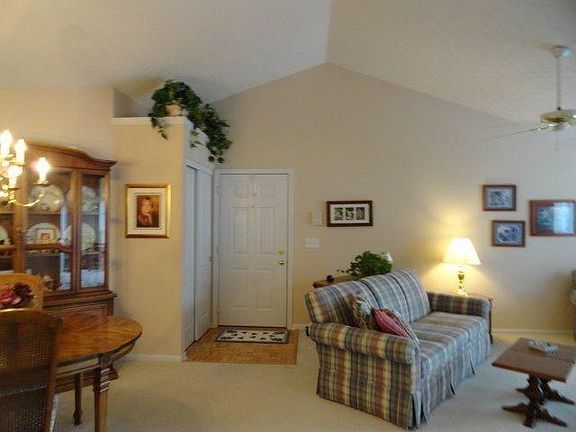 3rd image of 9957 Edgewood Ln #14E