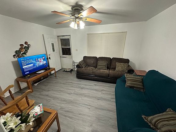5th image of 430 Spring Ave