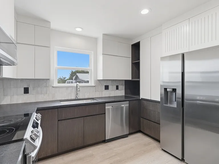 25429 Cove Dr — Photo 8