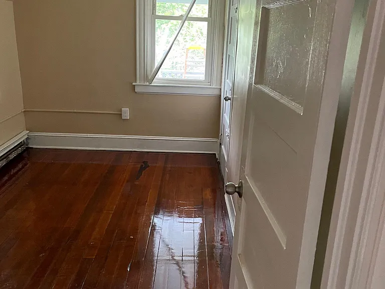 21 E Raymond St #3 — Photo 6