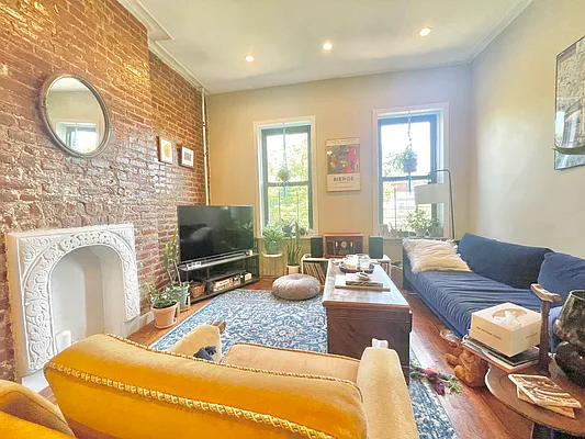 Rented by Doorway NYC, LLC | media 13