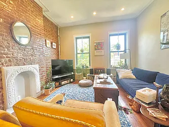 Rented by Doorway NYC, LLC