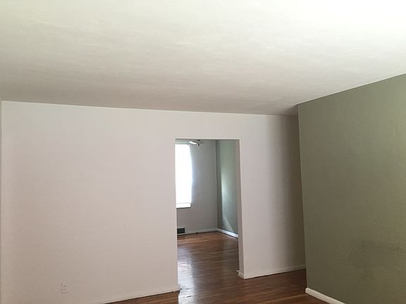 4th image of 3927 Jamieson Ave APT 1E