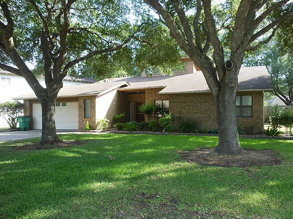 1st image of 2911 Willow Creek Dr