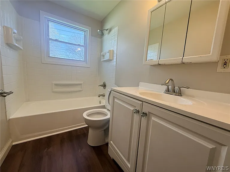 3365 McKinley Pkwy — Photo 7