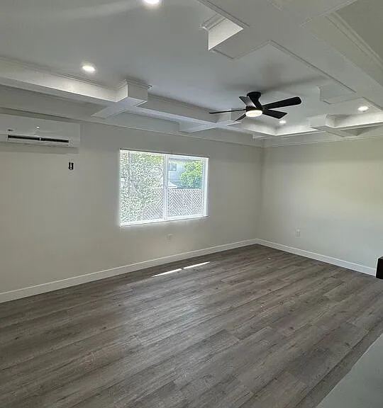 241 N Park View St #243 — Photo 11