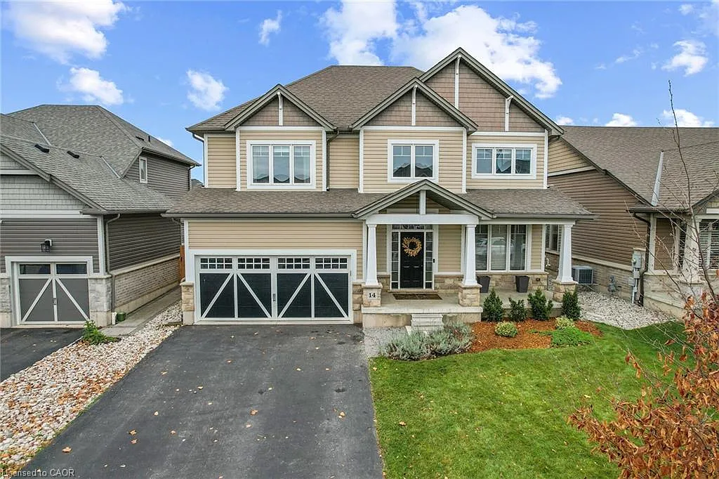 14 Gateway Ave photo 1