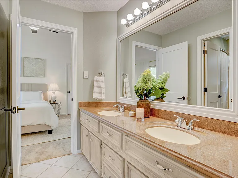 11703 Wickhollow Ln — Photo 27