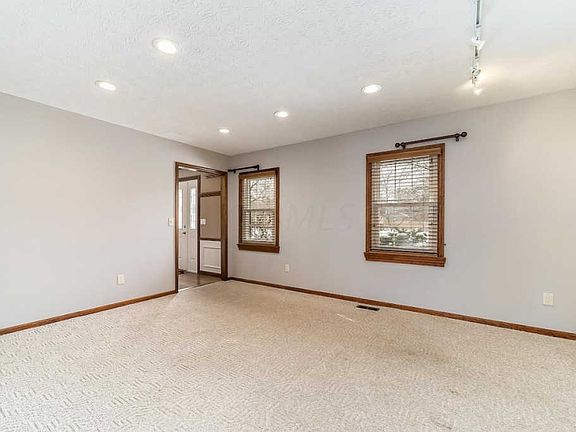 4th image of 7648 Summerwood Dr