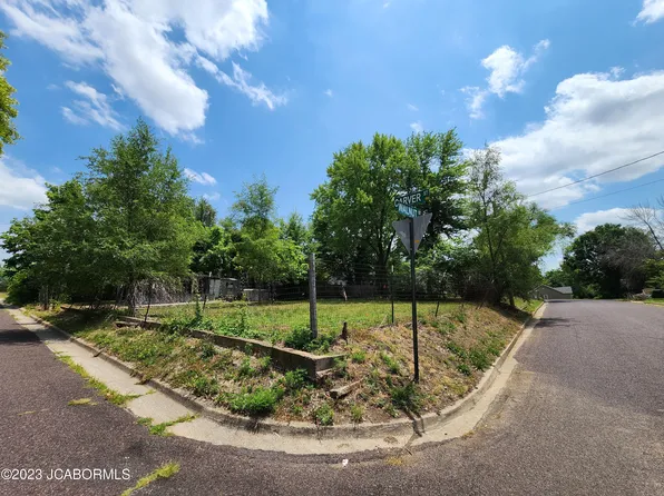 Carver Dr, Fulton, MO 65251