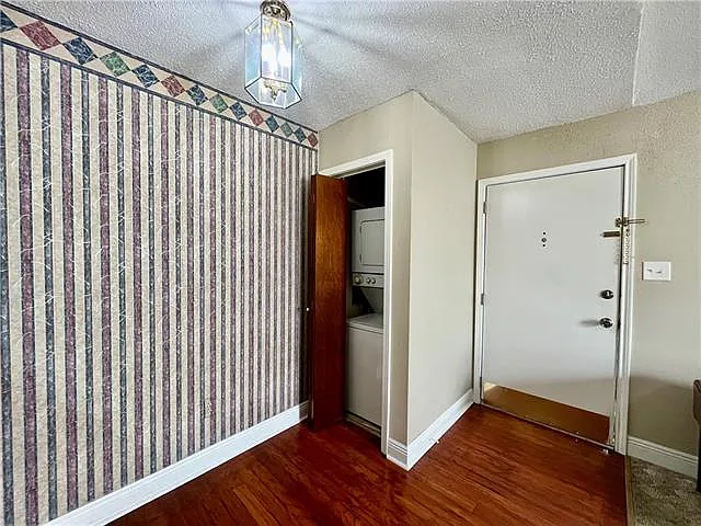 2330 Edenborn Ave #321 — Photo 7