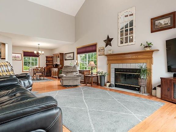 4th image of 4996 Zenith Pkwy
