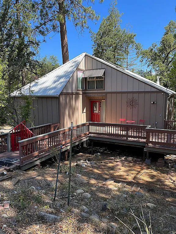 848 Sheep Ranch Rd photo 1