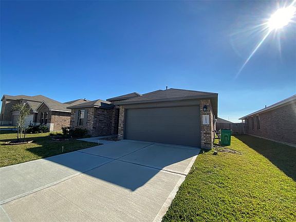 3rd image of 21011 Bryant Maple Ct