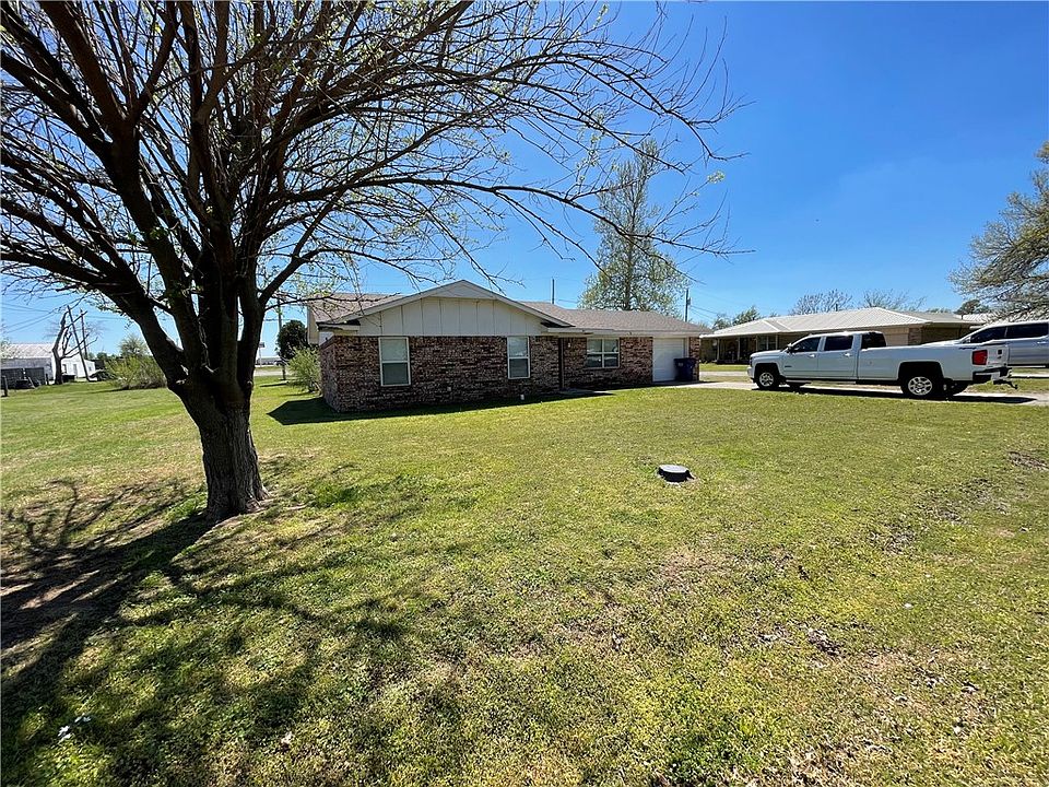 311 SW South St, Minco, OK 73059 Zillow