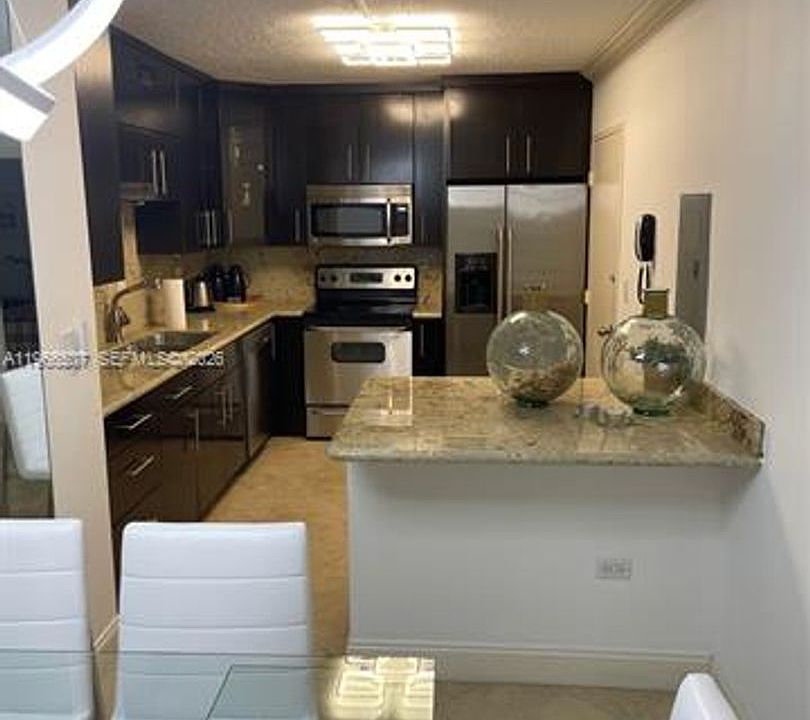 1st image of 5555 Collins Ave #Cu-7z