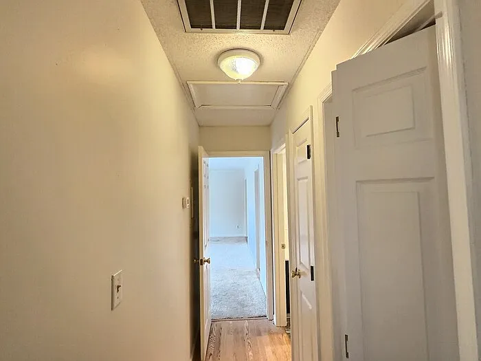 1515 E Franklin St #16 — Photo 10