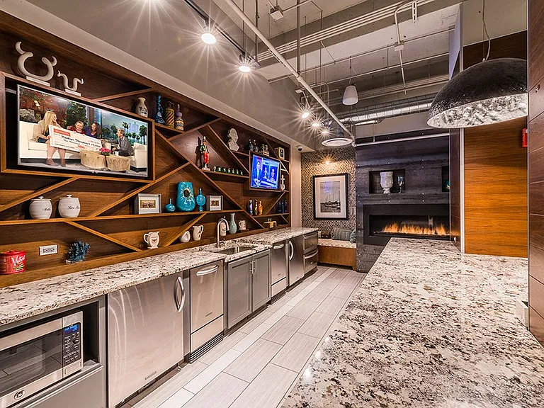 Axis Apartments and Lofts — Photo 50