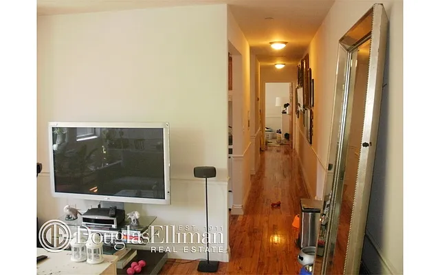 Rented by Douglas Elliman | media 21