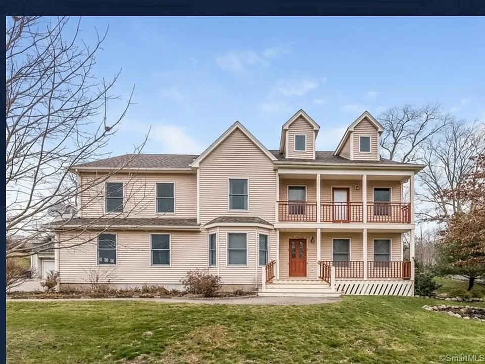 23 Giovanni Dr