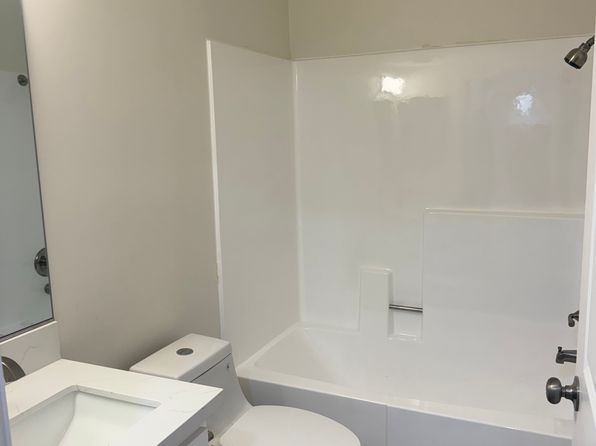 1357 Armadale Ave #8