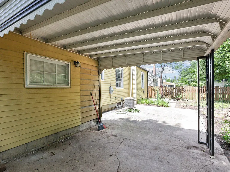 1778 Kenny Rd — Photo 43