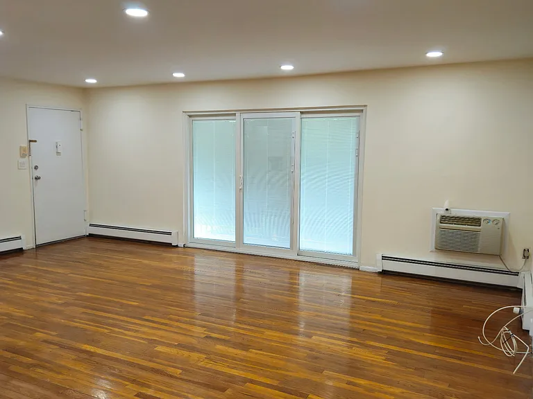 336 Hoover Ave #119 — Photo 4