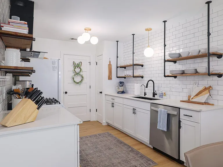 6701 Lancret Hill Dr — Photo 10