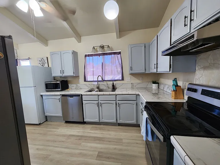 68-1750 Hooko St — Photo 5