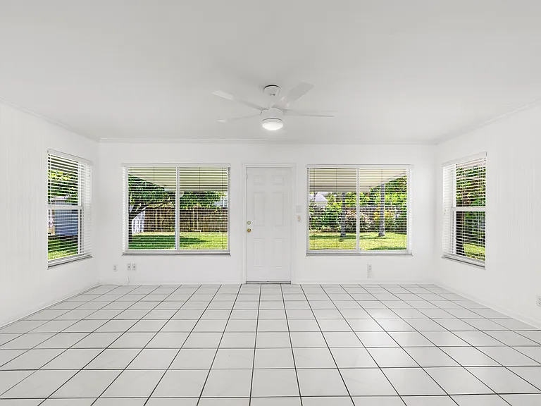 360 Palmetto St — Photo 14
