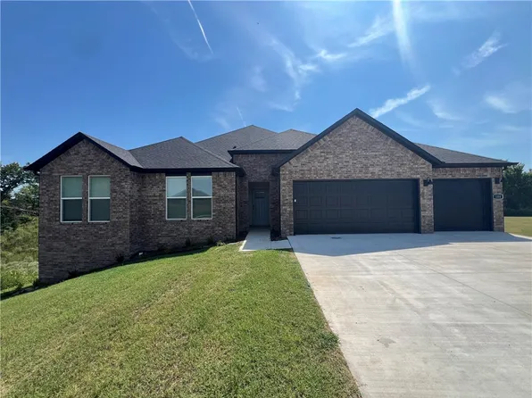 100 N Kit Kat Ct, Siloam Springs, AR 72761