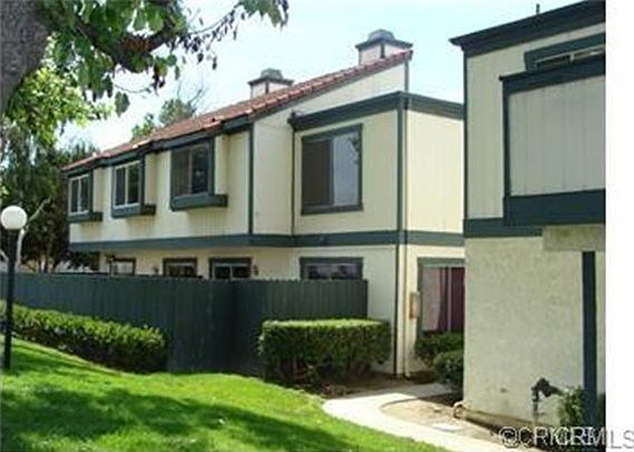 1st image of 2027 S Campus Ave #32C